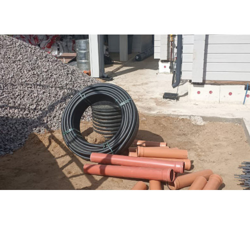 Полиэтиленовая труба напорная для водоснабжения (ПЭ100) d32 PN 10 SDR 17 (50м)