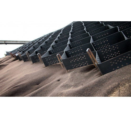 Георешетка объемная 210/100 с перфорацией (6м х 3,1м), 18,6м2